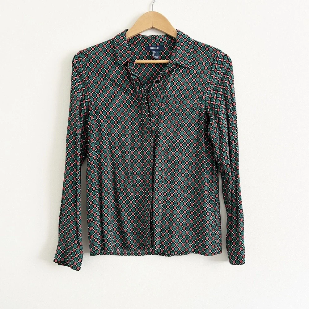 F21 patterned button down - Picture 2 of 3
